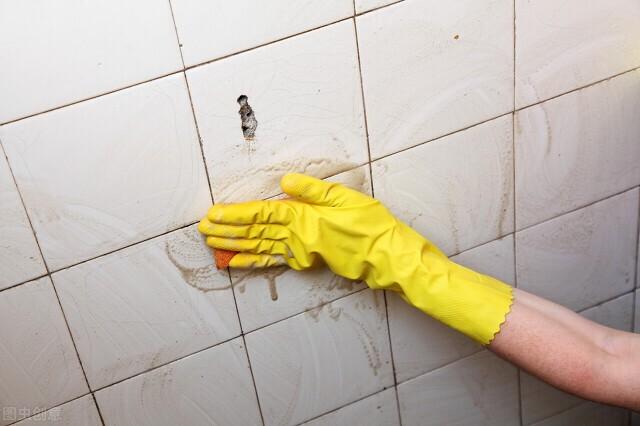 瓷砖怎样清理又干净又快 瓷砖脏了怎么清洗才能干净