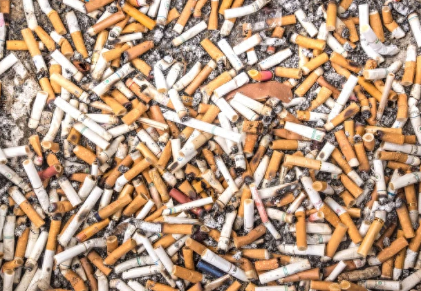 日本盯上我国废弃烟头，高价回收的背后，到底隐藏着什么暴利？
